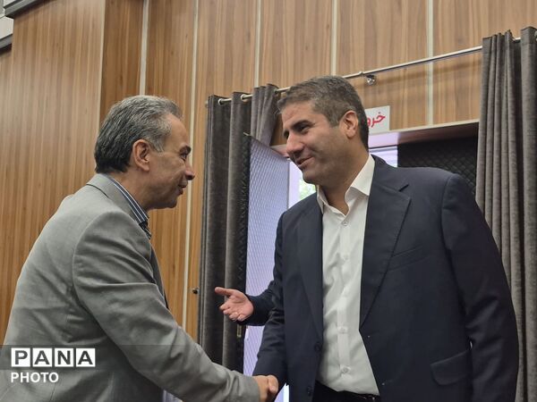 گردهمایی مدیران منطقه ۱۵ تهران