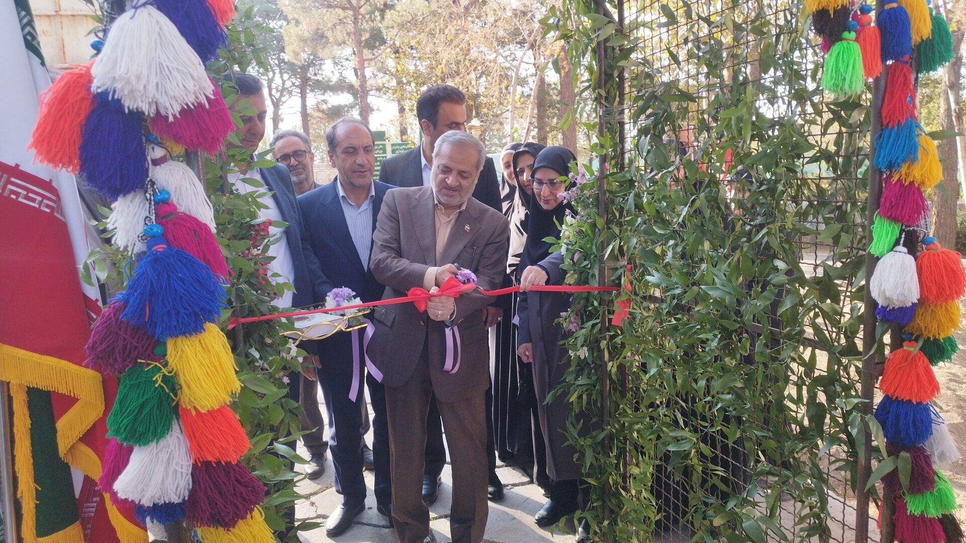 بیست‌وپنجمین اردوی کشوری دانش‌آموزان عشایر دختر در اصفهان با حضور وزیر آموزش و‌پرورش