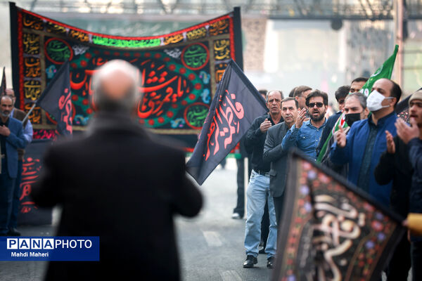 اجتماع عزاداران فاطمی در میدان هفت تیر