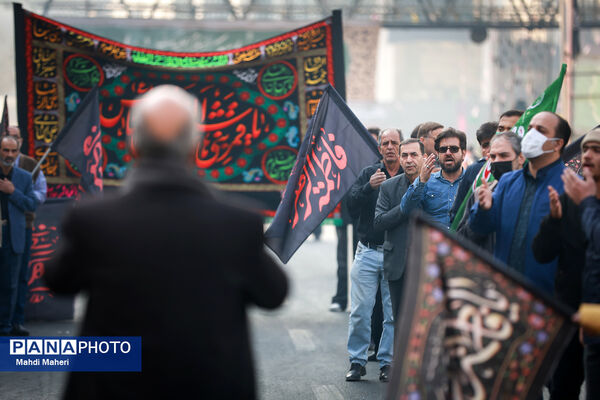 اجتماع عزاداران فاطمی در میدان هفت تیر