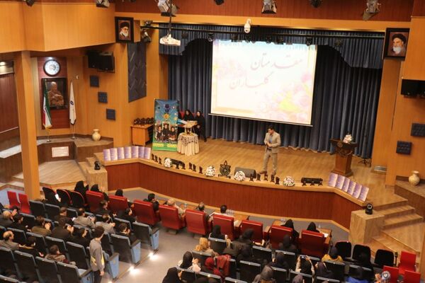 قدردانی از افتخارآفرینان متوسطه اول ناحیه ۶ در یازدهمین دوره جشنواره خوارزمی