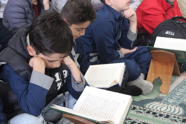 محفل قرآنی دانش آموزان در گلوگاه