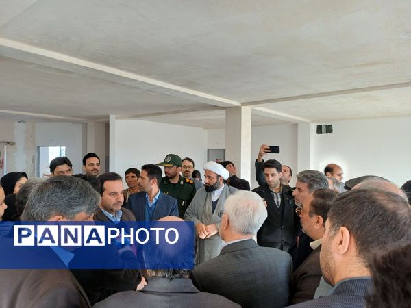 بازید استاندار از روند احداث کتابخانه شهر سنخواست