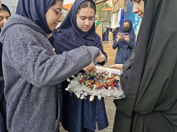 دبیرستان شاهد خیام میزبان جشنی پرشور به مناسبت روز دانش‌آموز