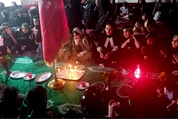 برگزاری مراسم شهادت دردانه حضرت اباعبدالله الحسین در شهرستان فیروزکوه