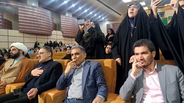 آیین تجلیل از منتخبین مسابقات قرآنی ناحیه ۶ مشهد