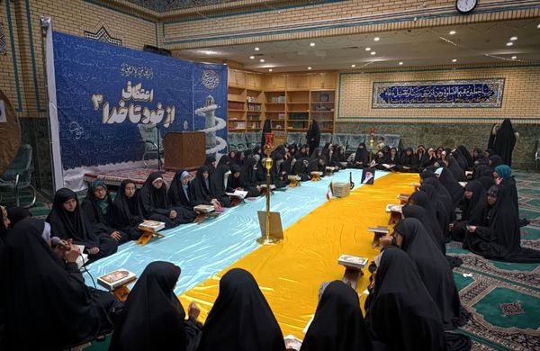 اعتکاف دختران نسل آفتاب