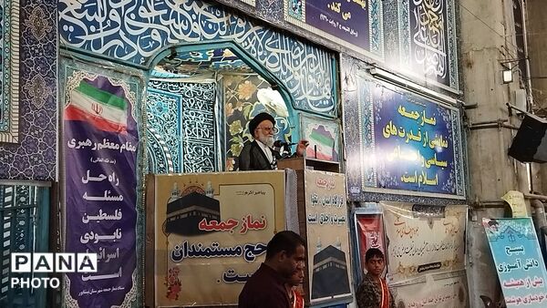 نماز عبادی سیاسی جمعه  همزمان با آغاز هفته بسیج دانش آموزی در مسجد جامع شهرستان نیشابورـ۲