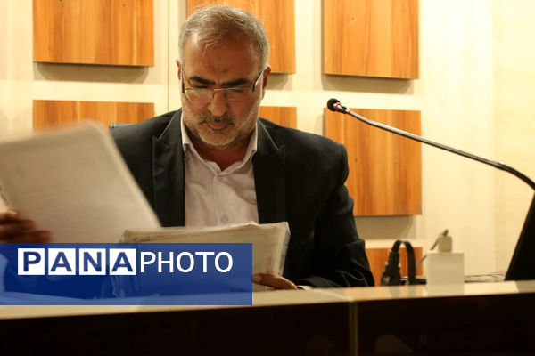 تقدیر از دانش‌آموزخبرنگاران برگزیده رویداد «فرزندان انقلاب» در قم