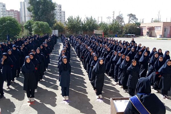  انتخابات همیار مشاور در آموزشگاه هیأت امنایی فرزانگان ملارد