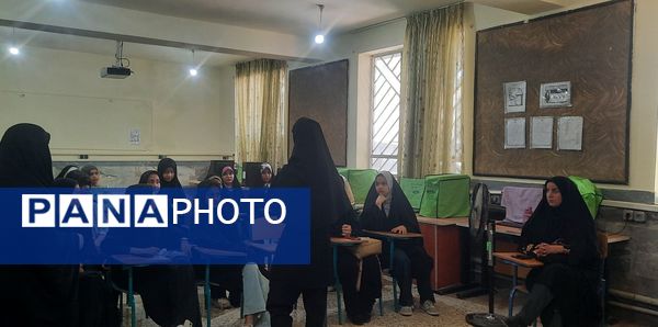 آموزش عکاسی فصل رویش انجمن اسلامی