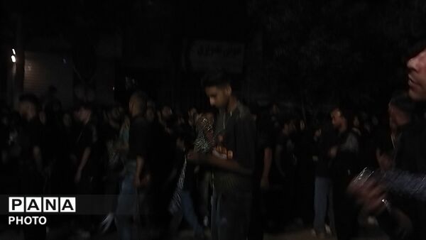 گذری بر فعالیت هیئت جوانان باب الحوائج در شب عاشورا 