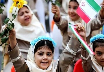 بازگشایی مدارس؛ شور و هیجان دانش‌آموزان ایران در آغاز سال تحصیلی ۱۴۰۴-۱۴۰۵