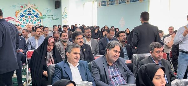 افتتاح پنل خورشیدی ۴۰ کیلوواتی در اداره آموزش و پرورش ناحیه ۷ مشهد