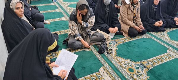 جلسه آموزش خانواده در دبستان هاشمی رفسنجانی  ناحیه یک  مشهد