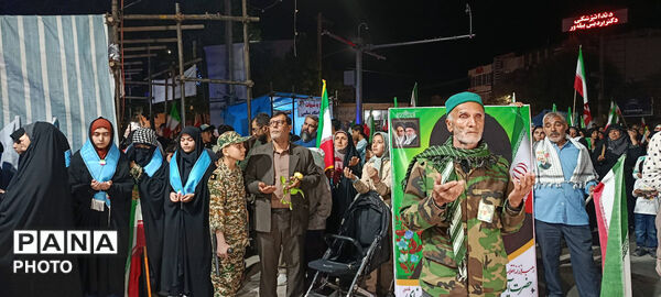 تجمعات شبانه مردمی هنوز ادامه دارد