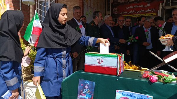 جشن عاطفه‌ها در ملکان؛ مهربانی به وقت مدرسه