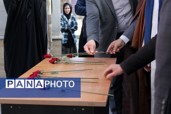 خروش سملقانی‌ها در سالروز بازگشت امام؛ دوازدهم بهمن با گلباران تمثال رهبر انقلاب گرامی داشته شد
