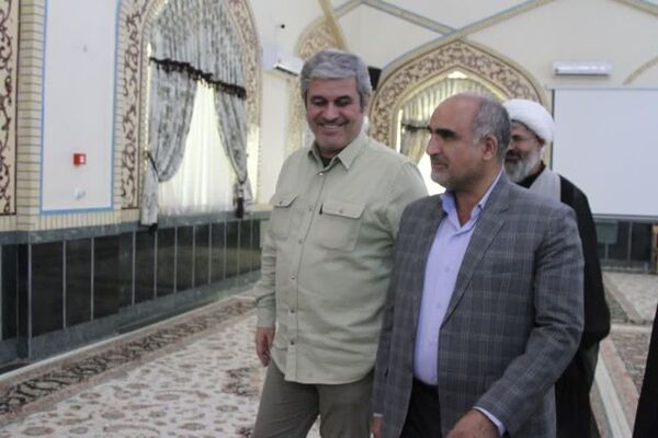 نشست اعضاء کمیسیون برنامه و بودجه مجلس شورای اسلامی در زیارتگاه شهید آیت الله مدرس(ره)