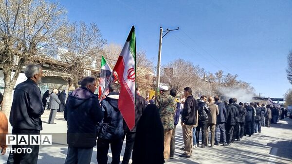 هم‌نوایی مردم نورآباد در سوگ ششمین اختر تابناک امامت