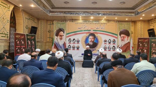 گلباران مزار شهدای هفتم تیر در قم