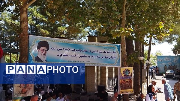 نماز جمعه در جوار شهدای بهشت فضل نیشابور 