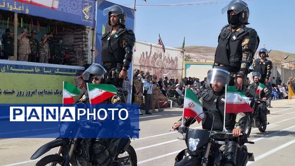 مراسم رژه نیروهای مسلح خراسان شمالی در آغاز هفته دفاع مقدس 