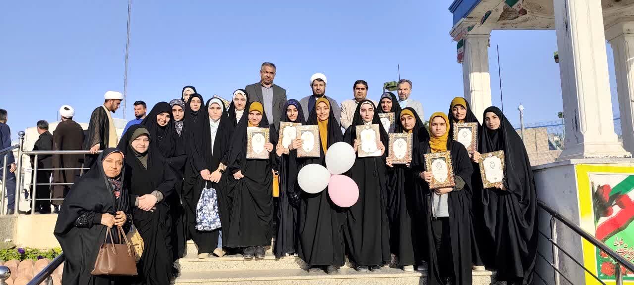 درخشش ۱۹ دانش‌آموز گتوندی در مسابقات قرآن، عترت و نماز قطب ۳ خوزستان