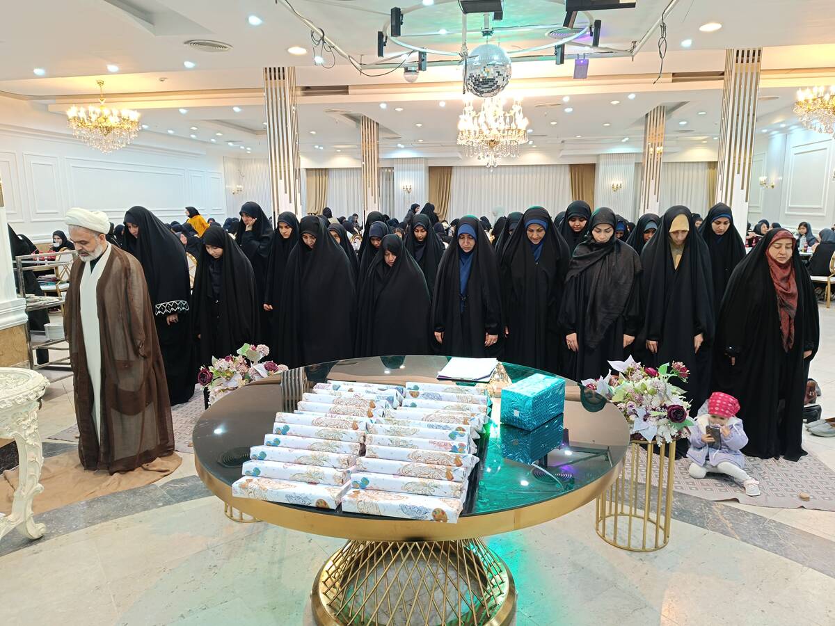 به وقت افطار همراه با دانش آموزان دبیرستان دخترانه امام حسین واحد۳ مشهد