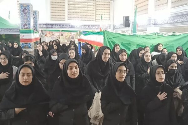 جشن انقلاب در ناحیه دو شهرری با حضور معاون پرورشی و فرهنگی شهرستانهای استان تهران 