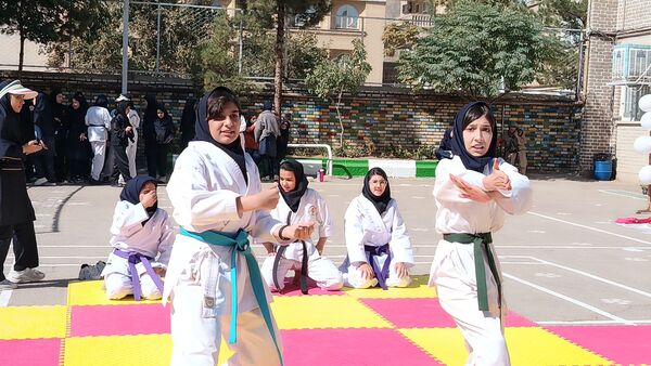 المپیاد ورزشی در دبیرستان کوثر فرهنگیان
