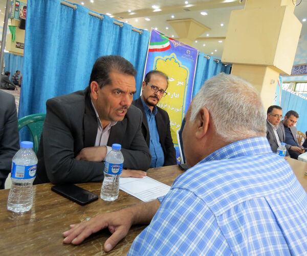 برپایی میز خدمت آموزش و پرورش خراسان شمالی
