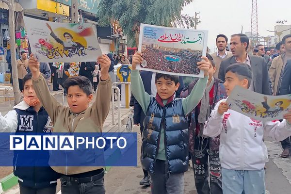راهپیمایی باشکوه مردم قیامدشت در حمایت از آرمان‌های انقلاب
