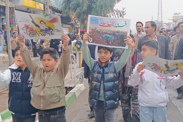 راهپیمایی باشکوه مردم قیامدشت در حمایت از آرمان‌های انقلاب