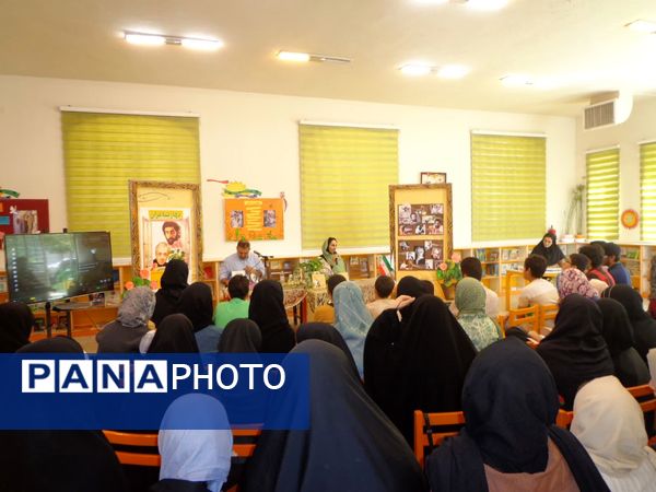 نشست ادبی خوانش نامه‌های سهراب سپهری در قم