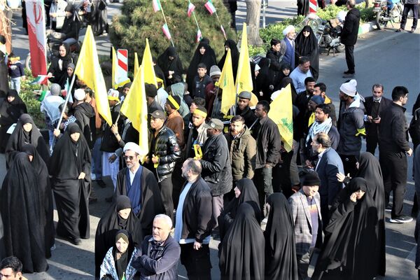 جلوه‌های حضور نوجوانان در راهپیمایی 22 دی مردم قم