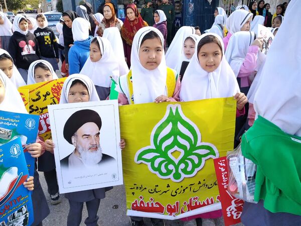 امروز صدای مرگ بر آمریکا در خیابان های شهر پیچید