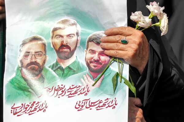 تشییع با شکوه شهدای مقاومت در دارالمؤمنین کاشان