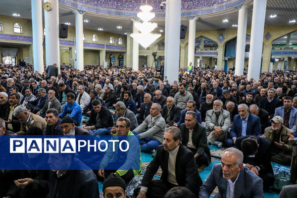 نماز عید فطر در مصلای امام خمینی (ره) ارومیه