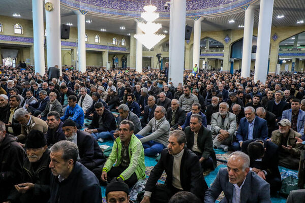 نماز عید فطر در مصلای امام خمینی (ره) ارومیه