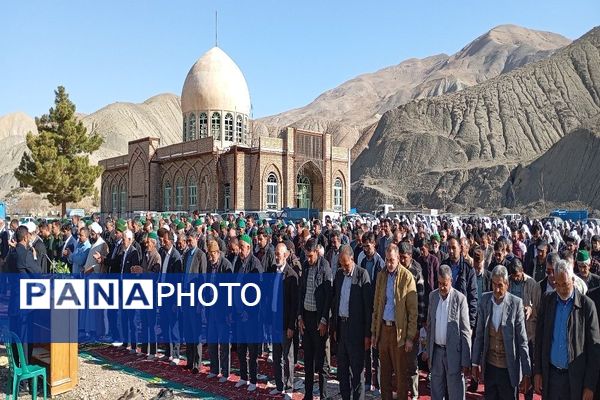 برگزاری نماز عید فطر در شهرستان نیشابور 