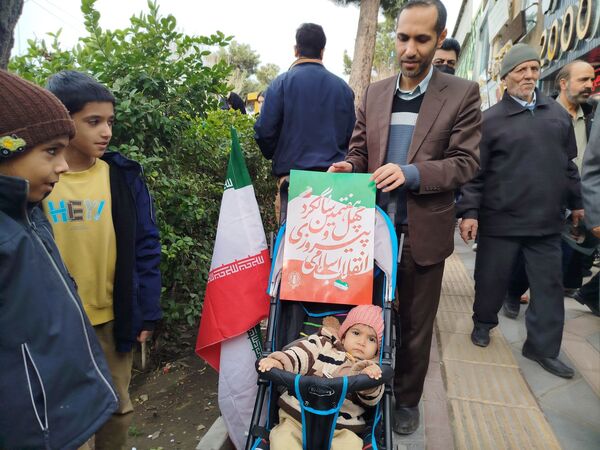 راهپیمایی 22 بهمن با حضور گسترده ای از مردم در شهرستان نیشابور