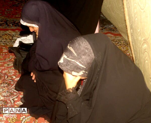 سوگِ غربتِ جوادالائمه (ع)؛ دل‌های شکسته در شبی آکنده از اشک به هم رسیدند