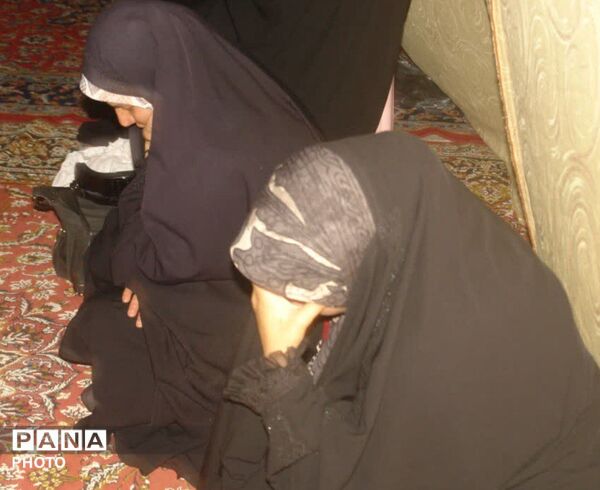 سوگِ غربتِ جوادالائمه (ع)؛ دل‌های شکسته در شبی آکنده از اشک به هم رسیدند