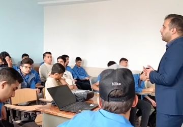 برگزاری کارگاه‌های تخصصی روش‌های مطالعه و کاهش استرس در دبیرستان ابن‌سینا 