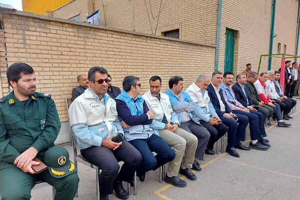 مانور سراسری زلزله در مدارس کهریزک و باقرشهر 