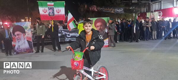 جلوه هایی از حضور باشکوه مردم آشخانه در راهپیمایی