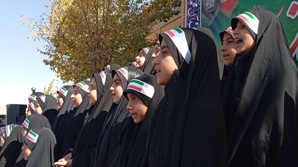  ۱۳ آبان؛ فریاد ایستادگی و عزت ایرانی در شهر بن 