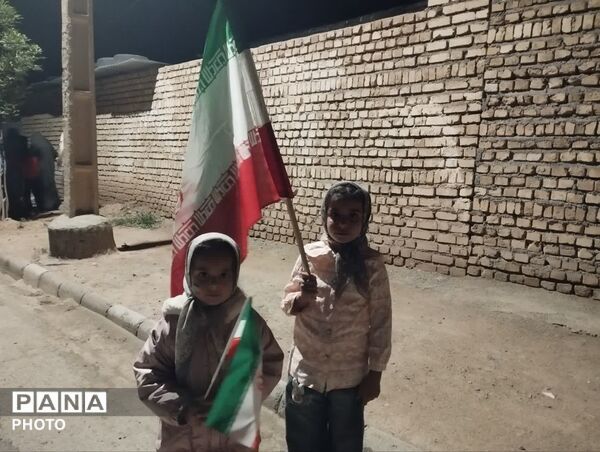 مراسم اربعین امام شهید آیت الله خامنه ای و دانش آموزان میناب در روستای مهدی آباد خلیل آباد 