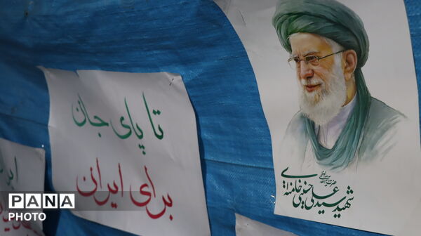 ۹۹ شب همدلی در میدان شهید امام خامنه‌ای